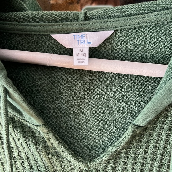 Time and Tru hoodie waffle knit front size medium - Picture 2 of 4